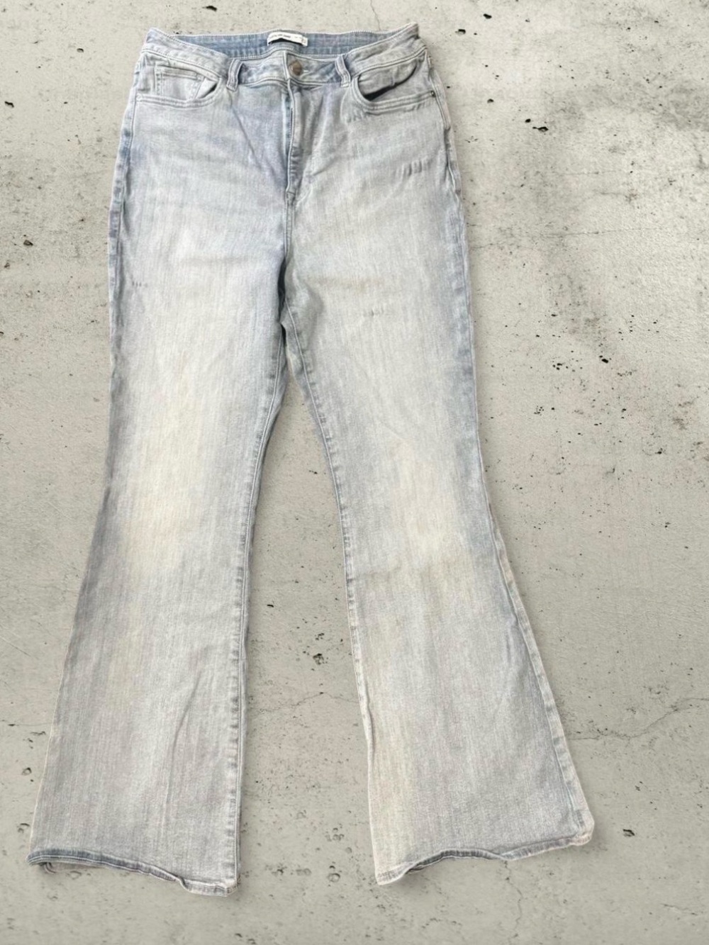 Elizabeth and James Women’s Light Blue Flare Jeans - Faded Wash Wide Leg